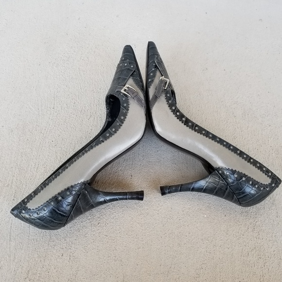 Nine West Alchamy Gray Leather Heels - Picture 6 of 7